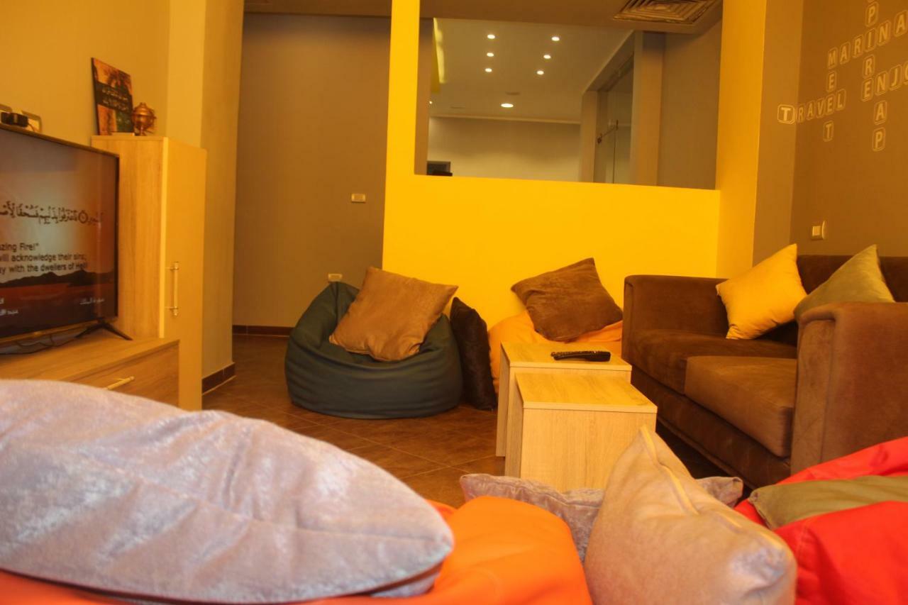 Marina Square Hostel Gurdaka Kültér fotó